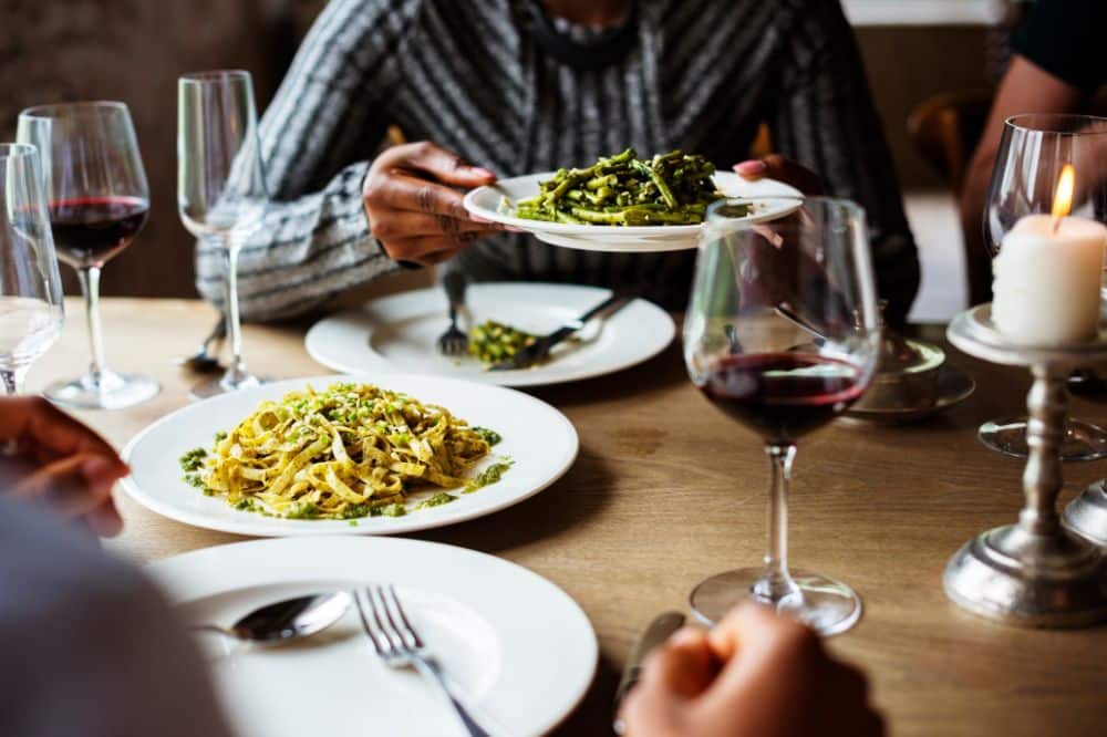 Party-Service 6 Pasta Service